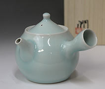 Banko celadon teapot by Shimizu Jun