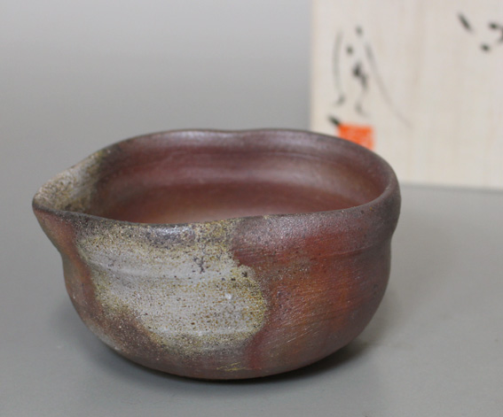 Bizen wood fired teaware by Saitou Takashi