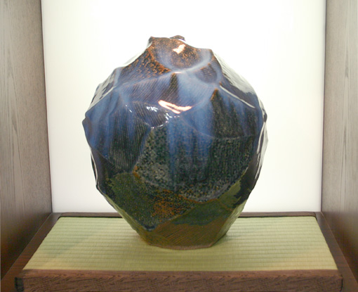 Japanese pottery - Aohagi vase by Noutomi Susumu