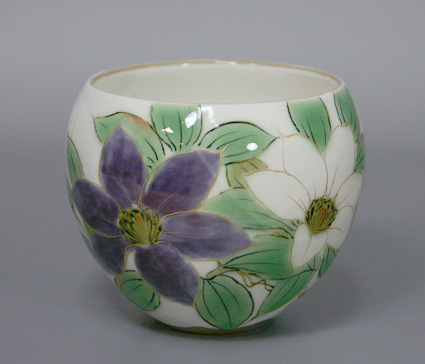 andpainted clematis yunomi teacup from Touan kiln