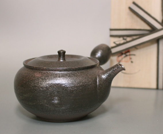Yohen teapot by Hokujo - Tokoname kyusu