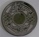 Japanese pottery - Okinawa - sgraffito plate