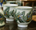 Japanese pottery - Okinawa - sgraffito arabesque tea cup