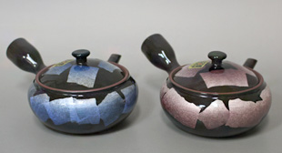 Kutani Banko teapots