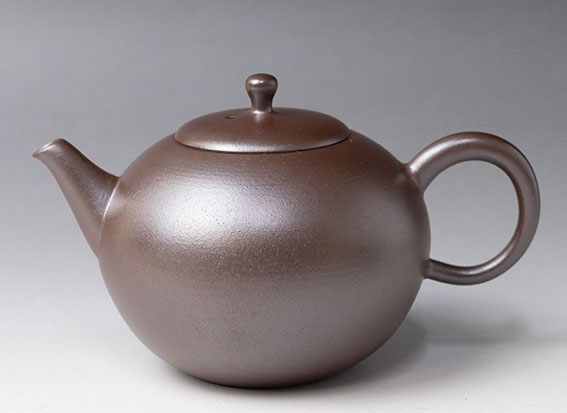 Banko teapots by Otsuki Shun