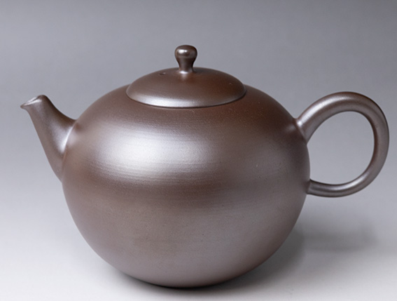 Banko teapots by Otsuki Shun