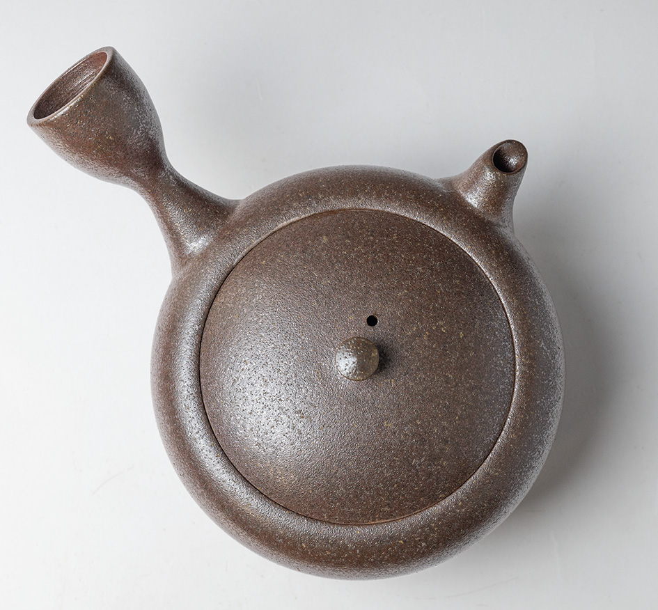 Banko teapot by Otsuki Shun - top view