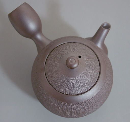 Banko shidei kyusu teapot by Tachi Masaki