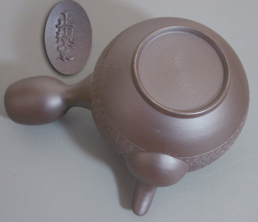Banko shidei kyusu teapot by Tachi Masaki