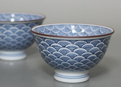 Seigaiha pattern porcelain sencha cup