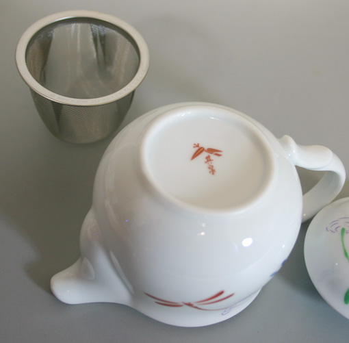 Arita dragonfly teapot