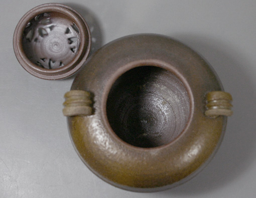 Japanese pottery - Bizen kouro