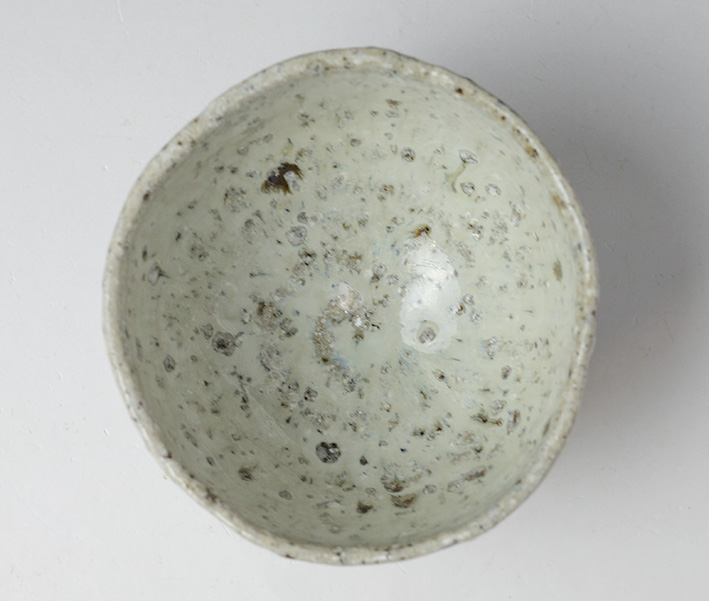 The top view of Madara Karatsu guinomi sake cup