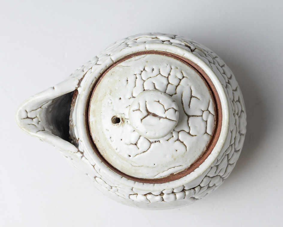 Hagiyaki Kairagi houhin by Mukuhara Kashun - top view