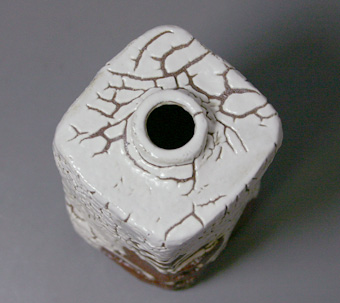 Japanese pottery  - Hagi vase by Mukuhara Kashun