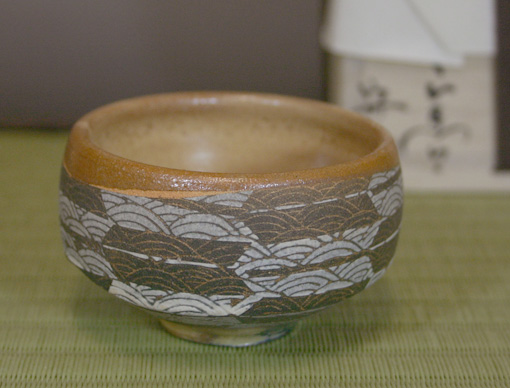 Hagi ware - Seikaiha or seigaiha guinomi by Kondo Mamoru