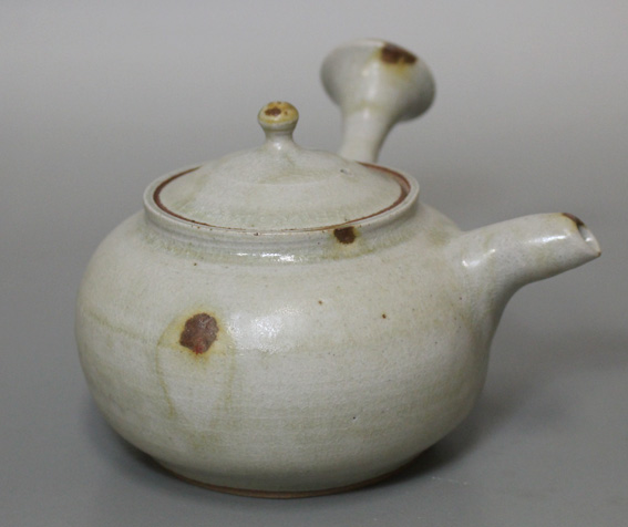 Japanese teapots by Jinpachi