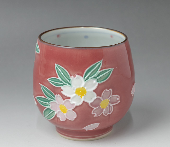 Kyoyaki Icchin sakura design teacup (red) from Shouhou kiln 180 ml