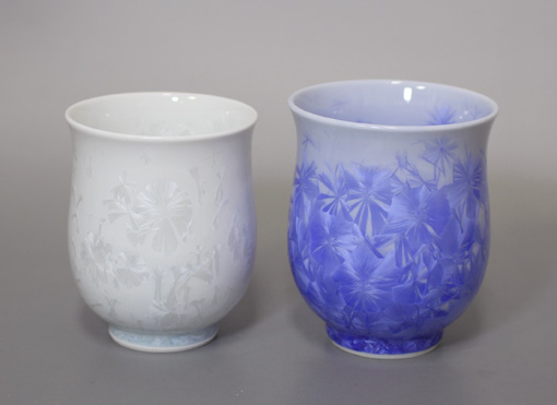 Flower effect crystallized glaze cups