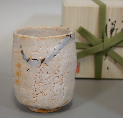 Japanese pottery - shino yunomi teacup