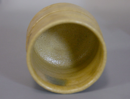 Japanese pottery Ki-seto guinomi by Tobii Takashi