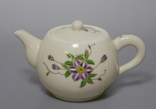 Satsuma ware teapots and cups