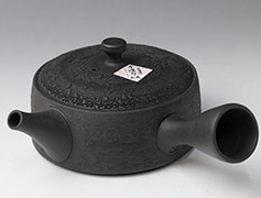 Japanese pottery - Tokoname teapots by Gyokko