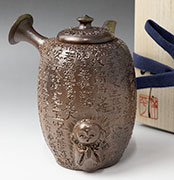 Tokoname Mayake teapot by Konishi Yohei