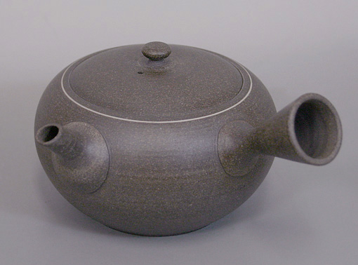 Japanese pottery- Tokoname rihi kyusu teapot by Mizuno Hiroshi