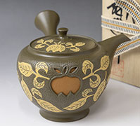 Japanese pottery - Tokonameyaki teapot by Shunen II