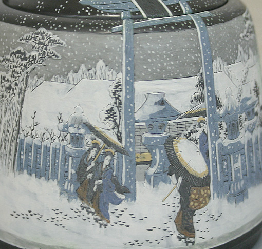 Snowfall at Gion shrine Teapot by Kodo