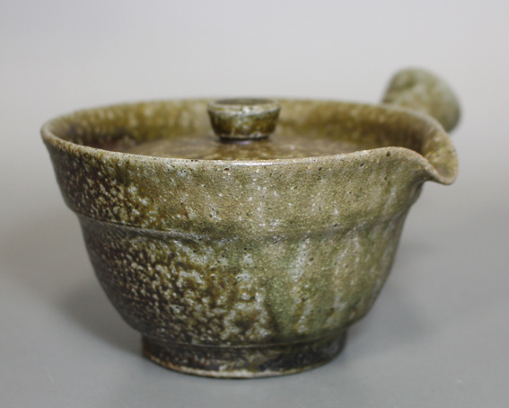 Japanese pottery -  Tokonameyaki wood-fired mayake teapot by Shbata Masaaki