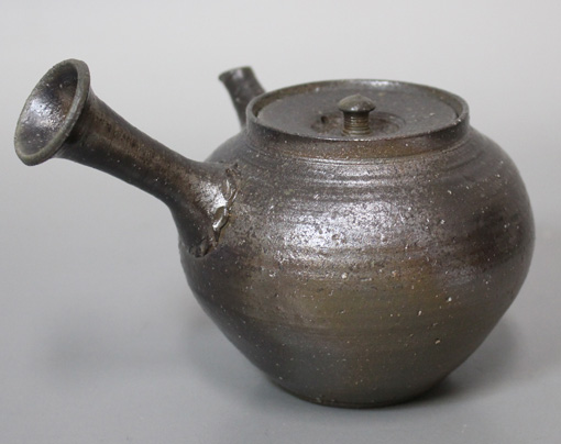 Japanese pottery -  Tokonameyaki teapot by Yamada Sou