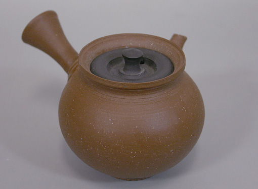 Japanese pottery- Tokoname kyusu teapot by Yoshiki