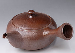 Tokonme teapot by Yoshiki